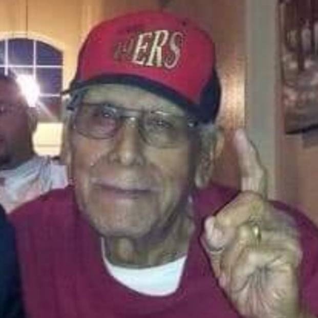 obituary photo for Roberto 