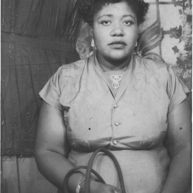 obituary photo for Liz